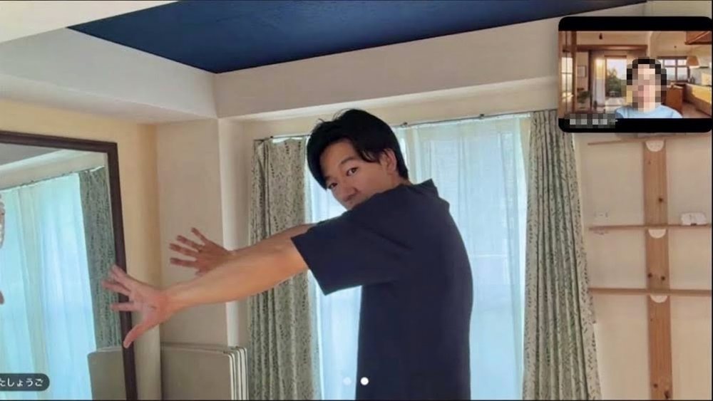 オンラインで相談会をしているところ